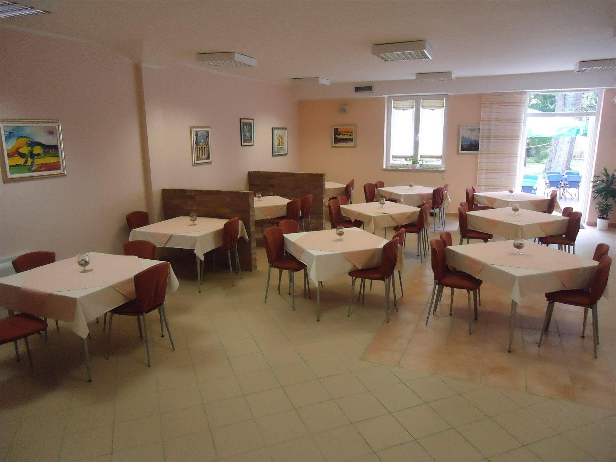 Hotel Emaus Novigrad (Istria) Exterior foto
